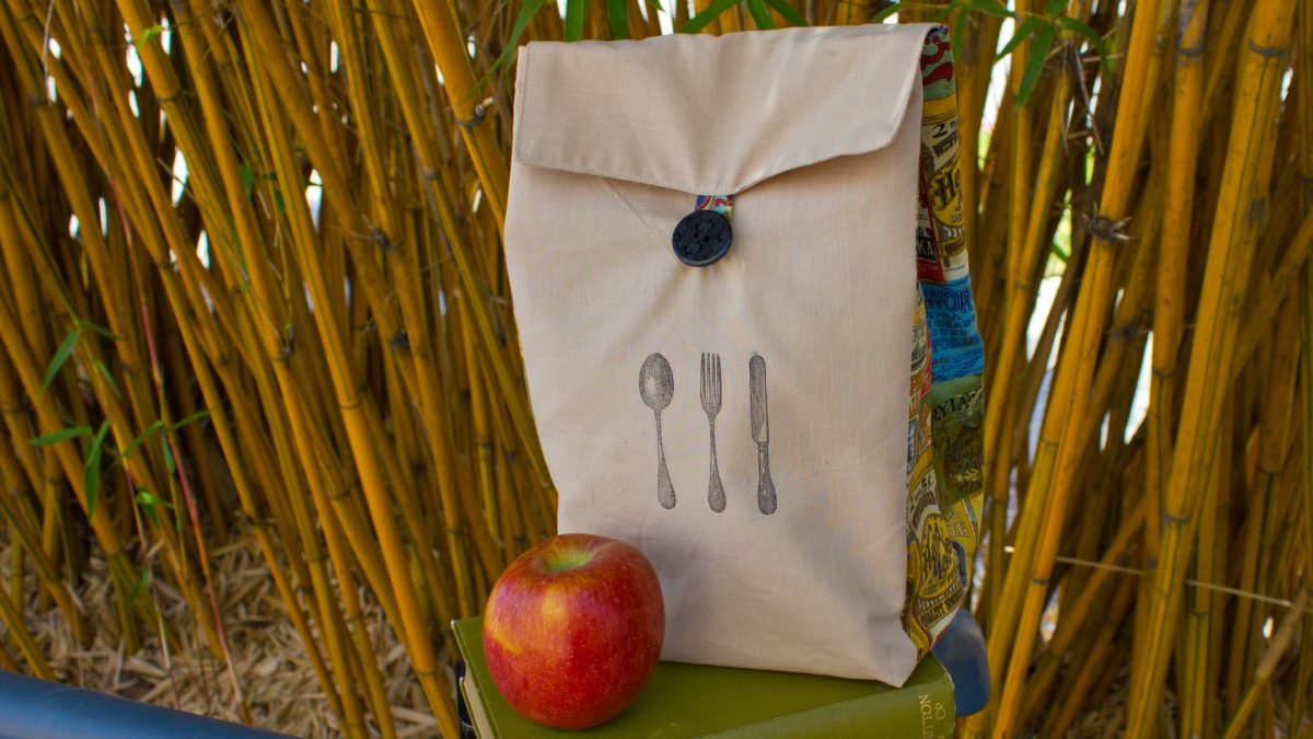 Lunch Bag With Apple